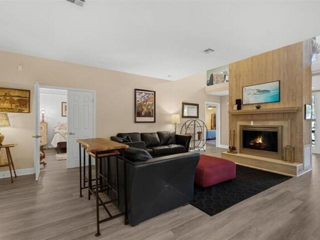 House for sale in Yalaha, Florida