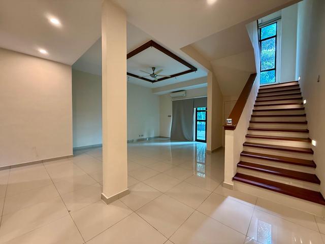 Townhouse for sale in Kajang, Langat