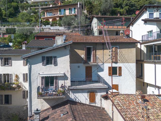 Haus kaufen in Aldesago, Tessin