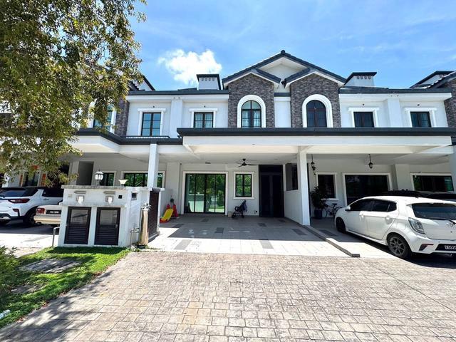 Terraced House for sale in Tanjong Sepat, Selangor
