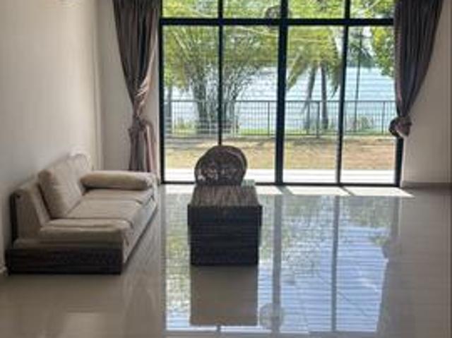 Townhouse for sale in Petaling, Subang Jaya