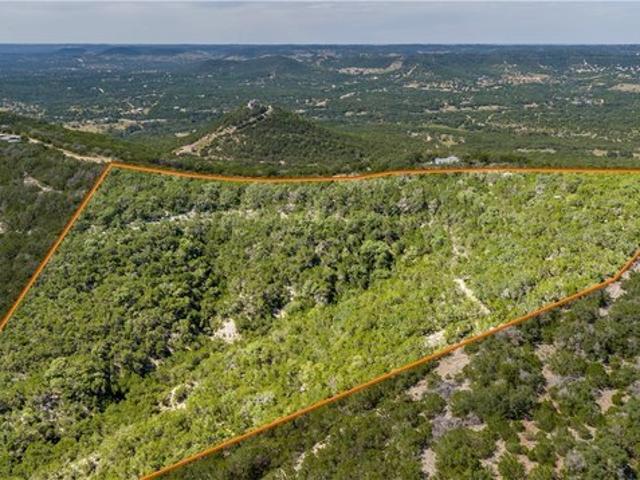 Land for sale in Pipe Creek, Texas
