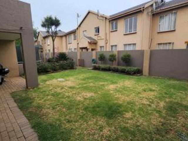 Townhouse for sale in Benoni