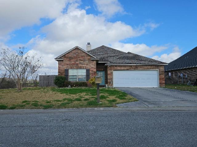 House for sale in Country Lakes, Rayne