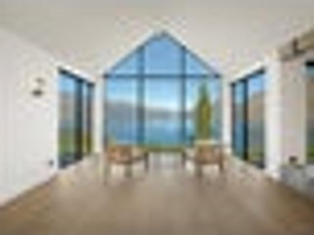 House for sale in Otakou