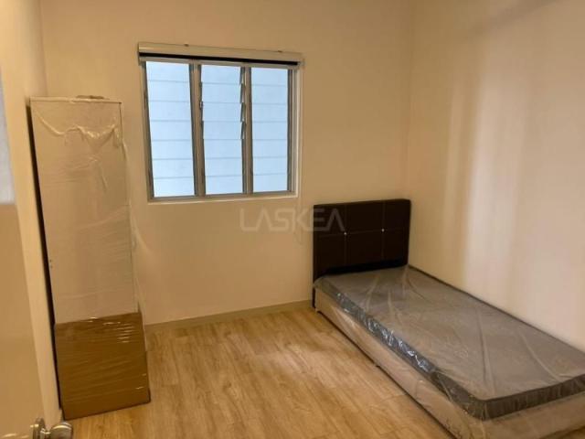 Apartment for rent in Tanjong Sepat, Selangor