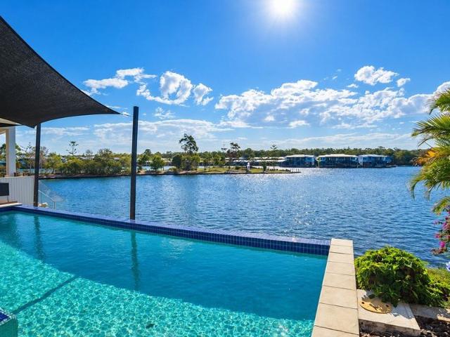 House for rent in Coombabah, Gold Coast City
