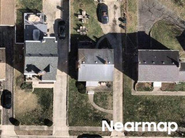 House for sale in Roselawn, Ohio