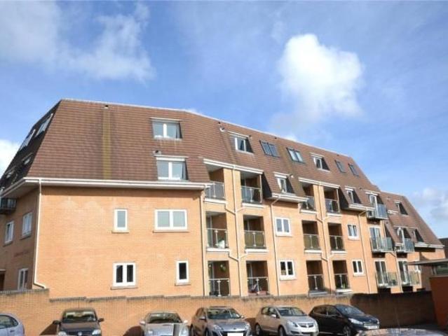 Apartment for rent in Rhydypenau, Falcon Lodge
