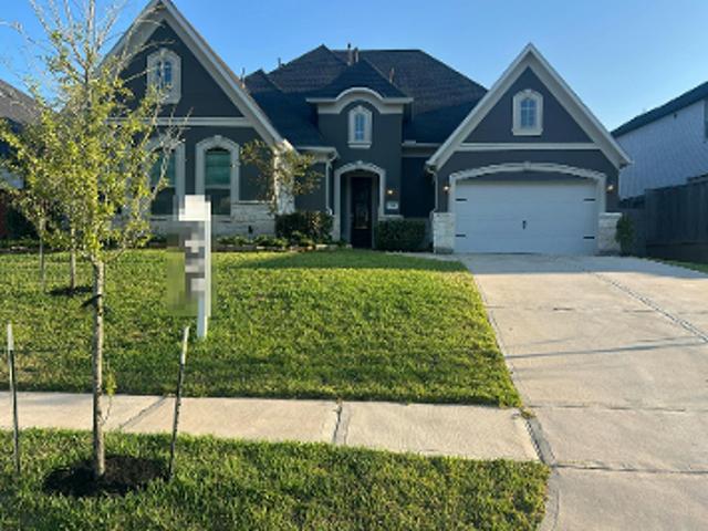 House for sale in Pinehurst, Texas