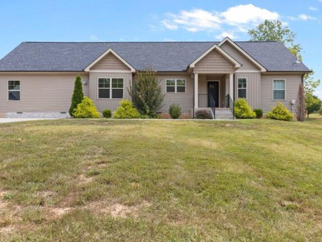 House for sale in Dickson, Tennessee