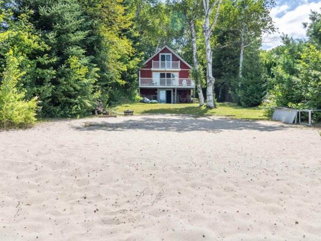 House for sale in Island Pond, Vermont