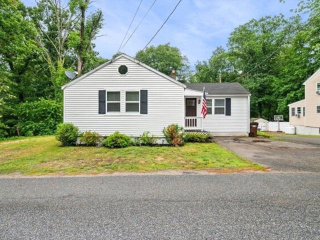House for sale in Georgetown, Massachusetts