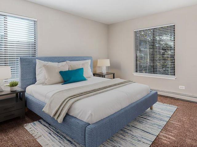 Apartment for rent in Wheaton, Illinois