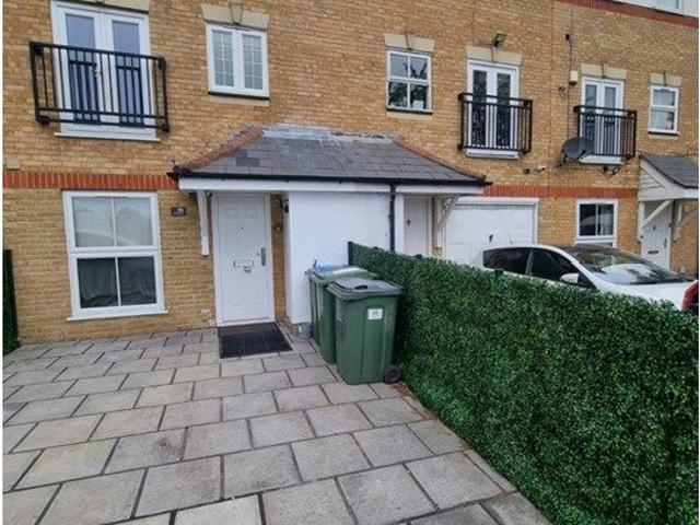 Room for rent in Thamesmead, Greater London