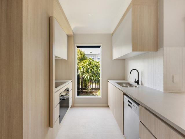 Townhouse for rent in Toombul, Queensland
