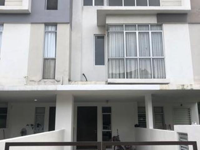 Townhouse for sale in Plaza Puchong, Kuala Lumpur