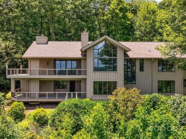 House for sale in Lake Toxaway House for sale in Lake Toxaway