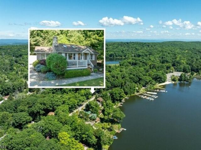 House for sale in Glenwood, New Jersey