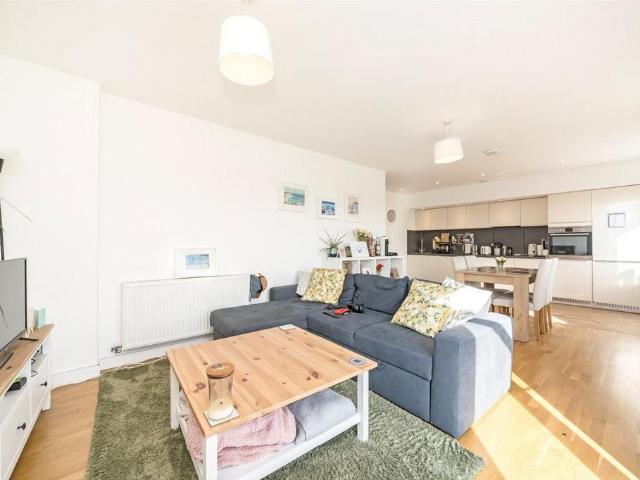 House for rent in Alperton, Greater London