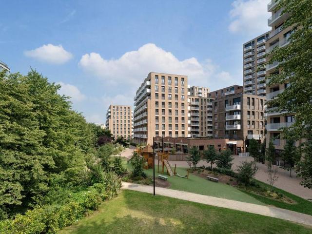 Apartment for rent in Alperton, Greater London