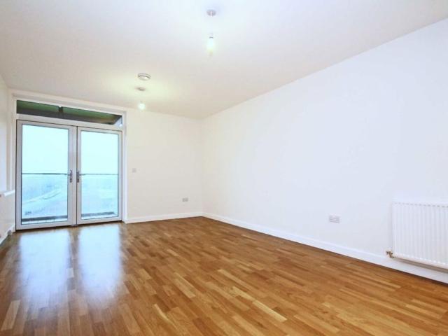 Apartment for rent in Alperton, Greater London