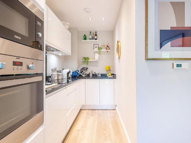 Apartment for rent in Alperton, Greater London