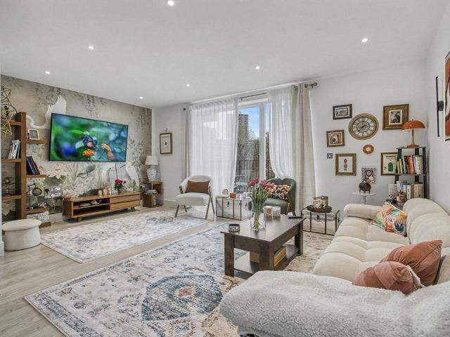 Apartment for rent in Alperton, Greater London