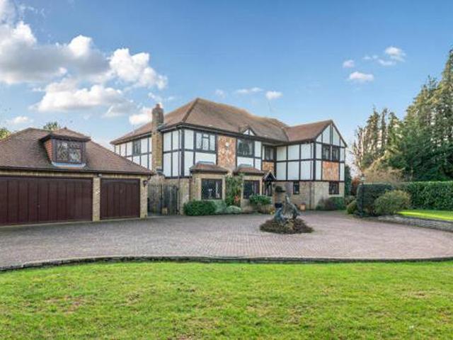 House for sale in Lyons, Greater London