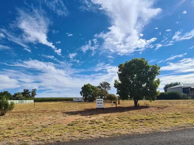 Land for sale in Mystic Park, Victoria
