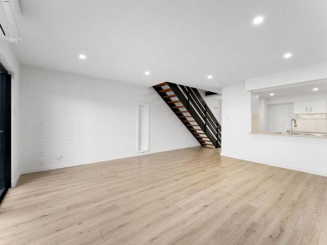 Townhouse for rent in Horseshoe Creek, South Australia