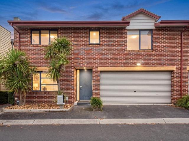 House for sale in Pakenham, Melbourne