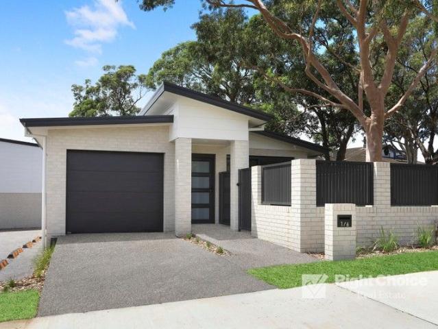 Villa for sale in Oak Flats Dc, New South Wales