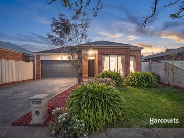 House for sale in Lakeside Estate, Melbourne