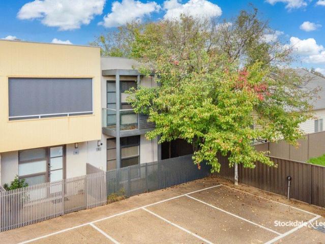 Townhouse for sale in Shepparton, Victoria