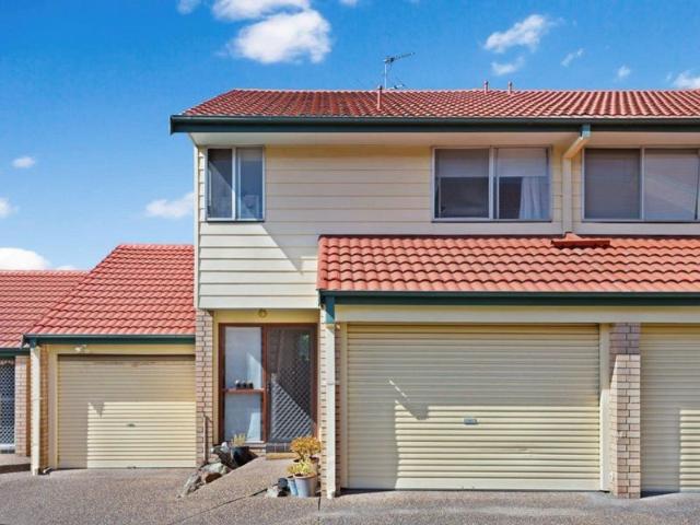 Townhouse for sale in Ambergate, New South Wales