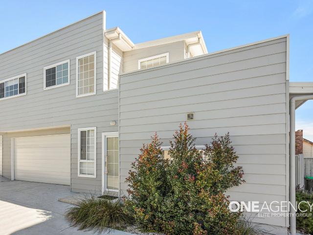 House for rent in Oak Flats Dc, New South Wales