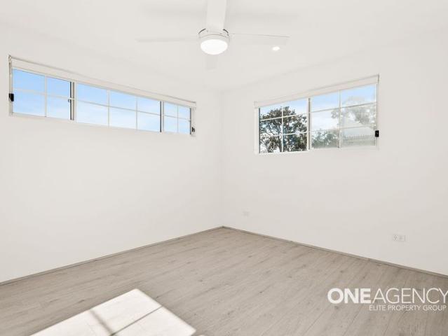Townhouse for rent in Oak Flats Dc, New South Wales