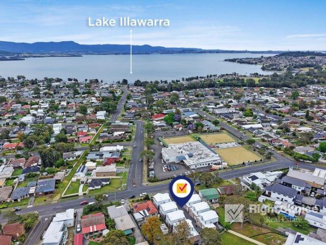 Townhouse for sale in Oak Flats Dc, New South Wales