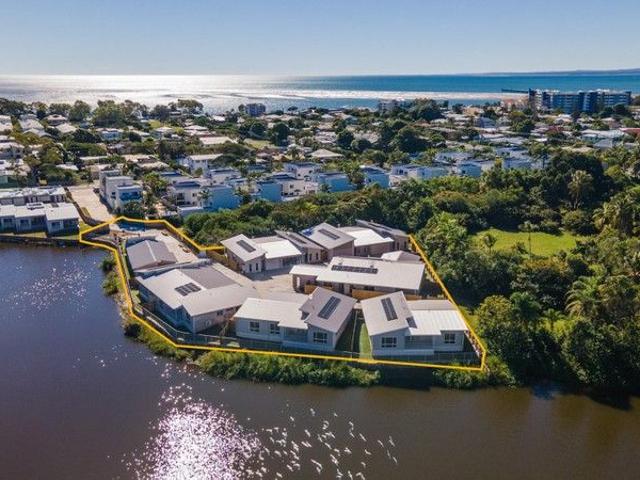 Villa for sale in Great Sandy Strait, Queensland