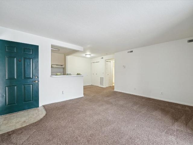 Apartment for rent in Utica, Michigan
