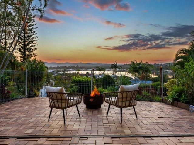 House for sale in Elanora, Gold Coast City
