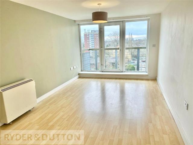 Apartment for rent in Higher Blackley, Georgia