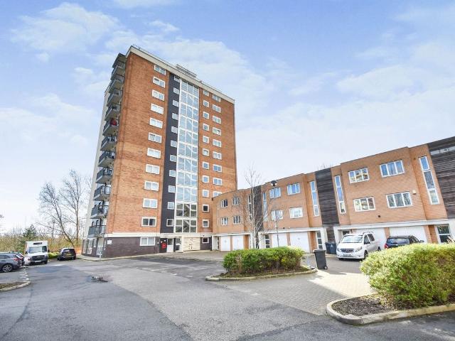 Apartment for rent in Higher Blackley, Georgia
