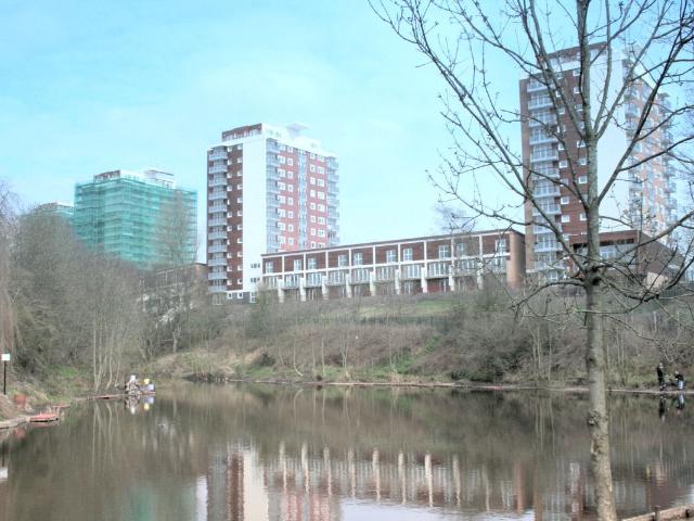 Apartment for rent in Higher Blackley, Georgia