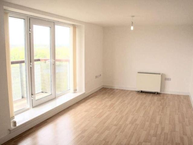 Apartment for rent in Higher Blackley, Georgia