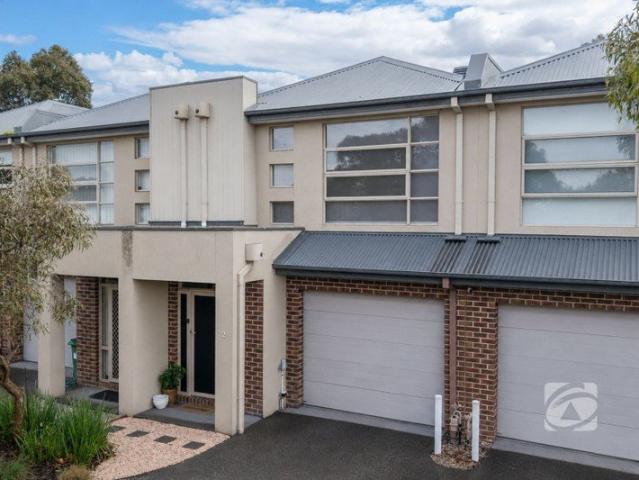Townhouse for sale in Camerons Creek, Victoria