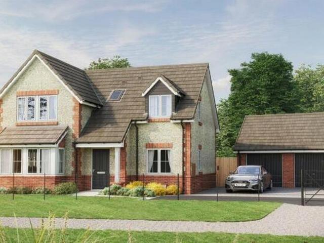 House for sale in Littlecote, West Sussex