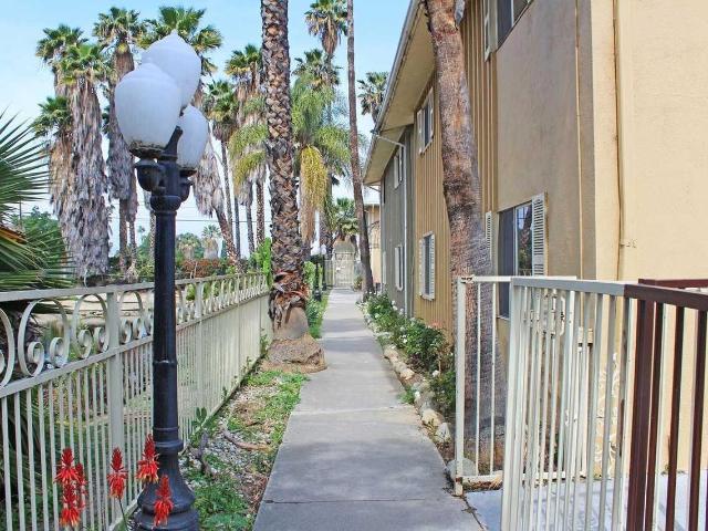 Apartment for rent in Corona, California