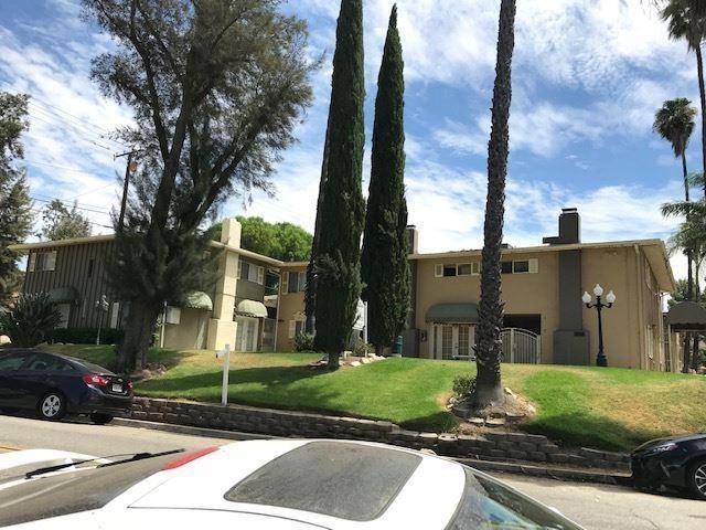 Apartment for rent in Corona, California